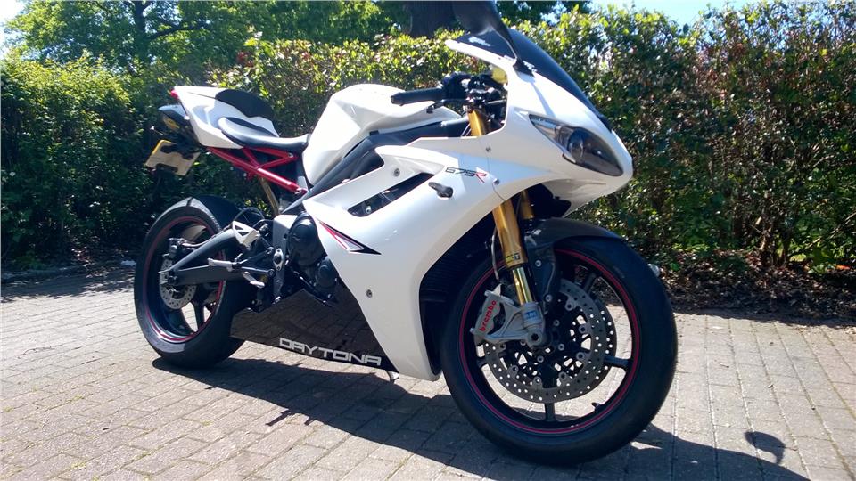 Daytona 675r